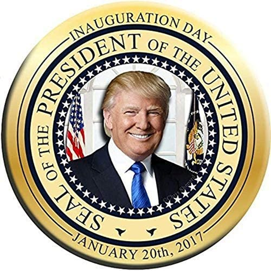 Trump Golf Ball Marker & Tee Set.Seal of The President USA. + 1 Decal